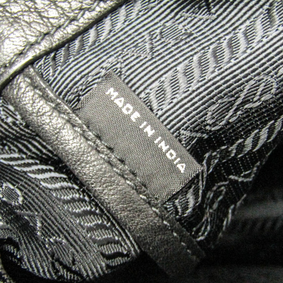 PRADA Black Leather Shoulder Bag - Picture 12 of 13